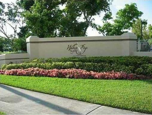 1st image of 800 Cypress Park Way #G1