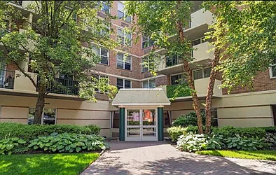 200 Grand Cove Way, #2D