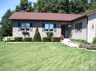848 Iroquois Cir, Baraboo, WI 53913