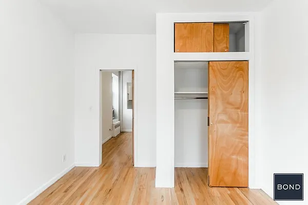 Rented by Bond New York | media 19