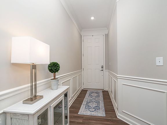 4th image of 2506 Old Rosebud Ln