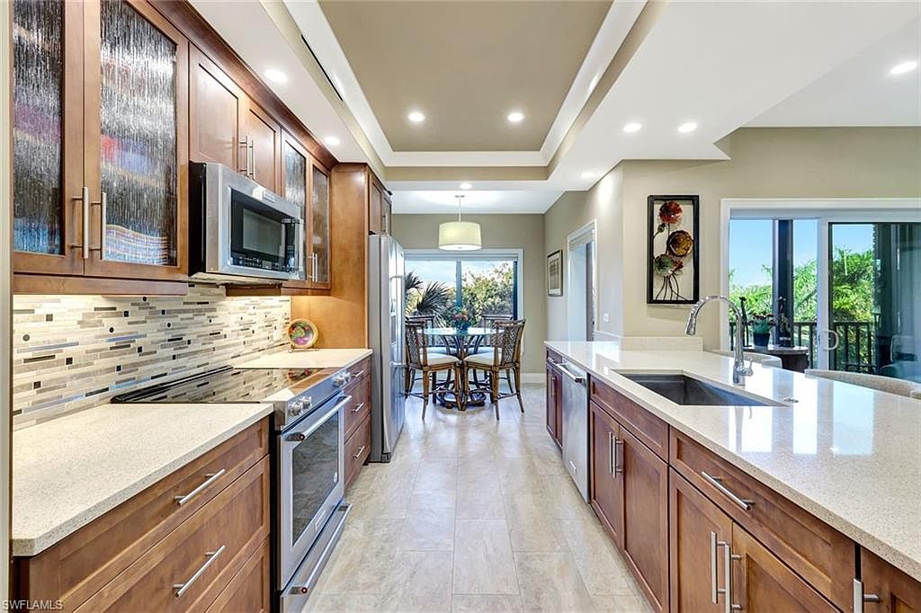 6820 PELICAN BAY BLVD #133