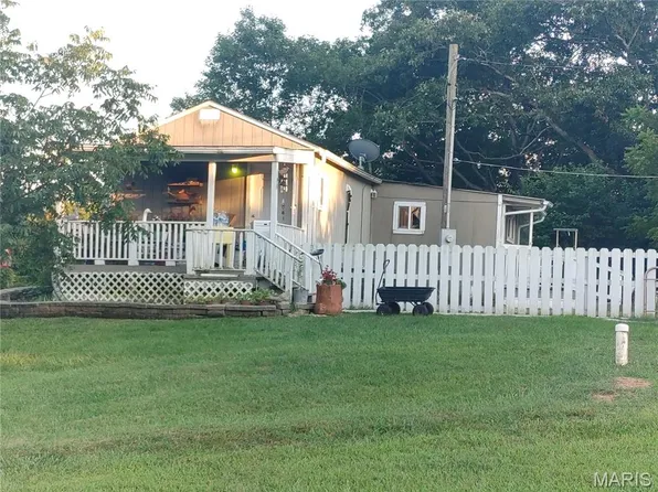16 County Road 215, Middle Brook, MO 63656