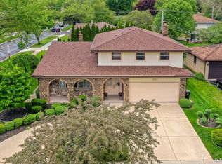 512 S Marina Dr, Mount Prospect, IL 60056