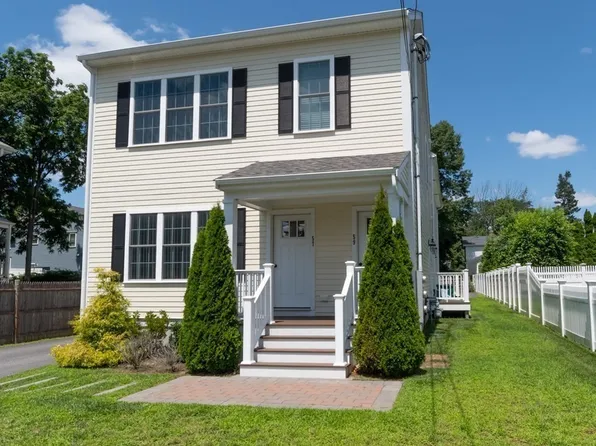 57 Oak St #57, Needham, MA 02492