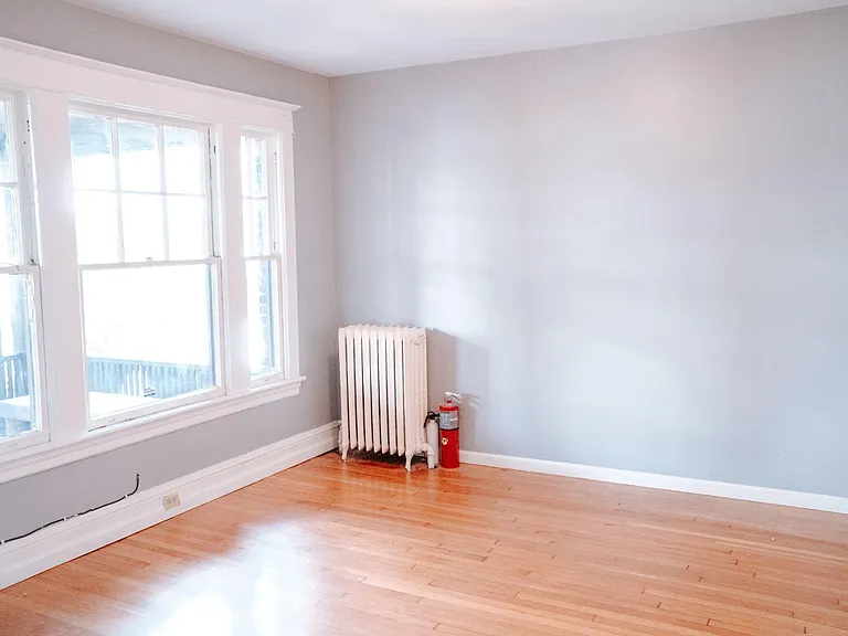 830 Myrtle Ave — Photo 3