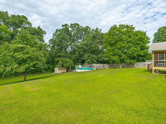 5th image of 696 Taylor Broome Rd