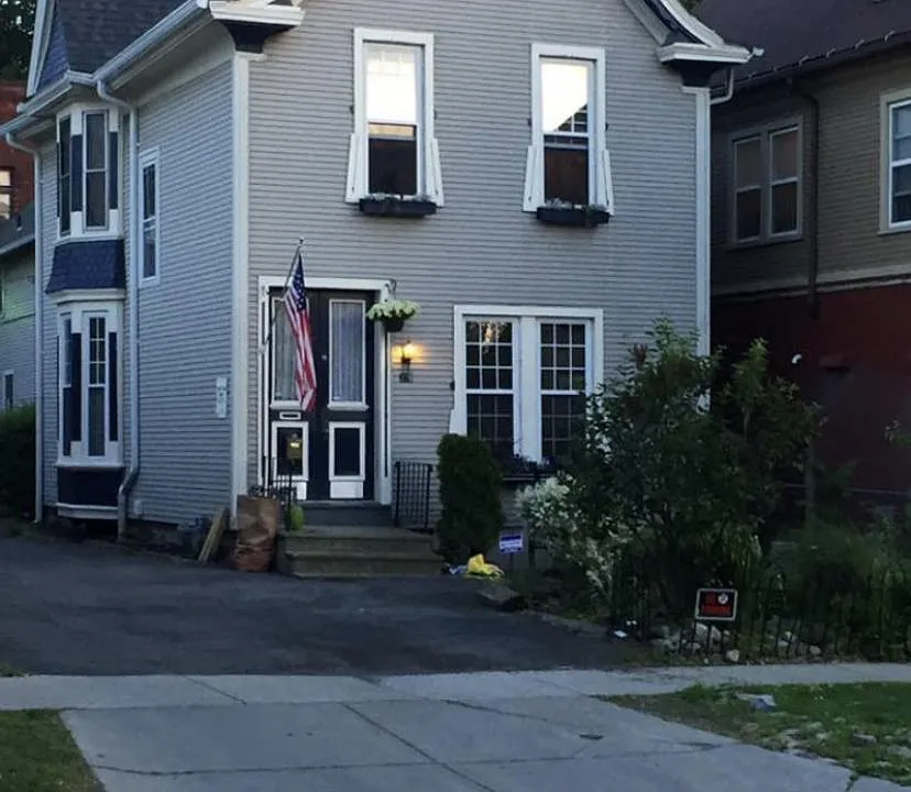298 Bryant St #3