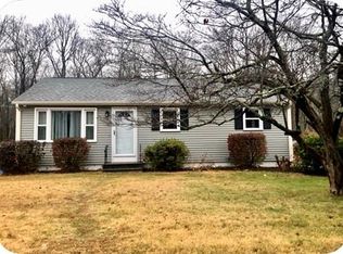 292 Harriet Ln, Cumberland, RI 02864