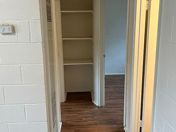 3rd image of 817 15 1/2 St APT B