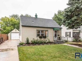 204 N Lewis Ave, Sioux Falls, SD 57103