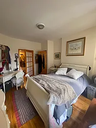 Rented by R New York