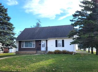 103 4th St, Kenyon, MN 55946
