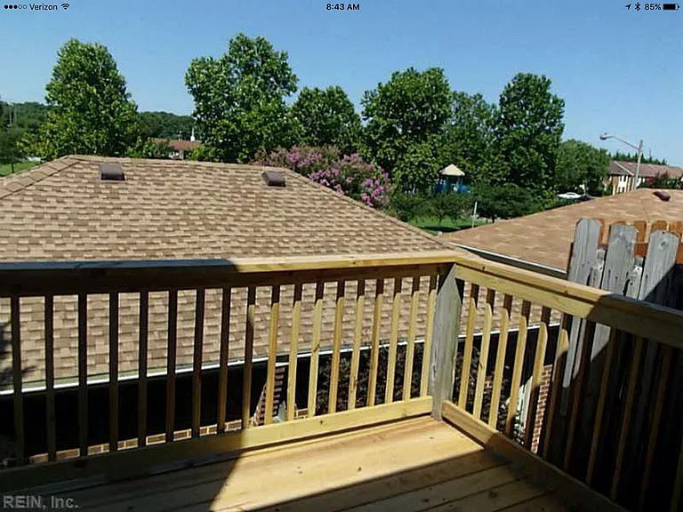 977 Colonial Meadows Way — Photo 7