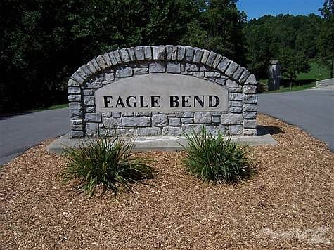 2nd image of 8 Eagle Bend Dr