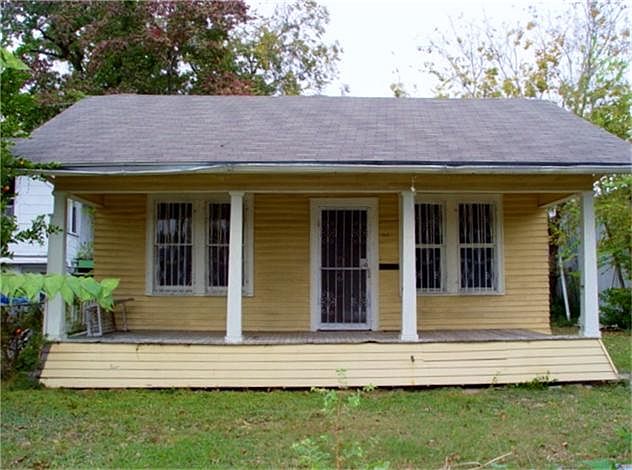 1st image of 4009 Walker St