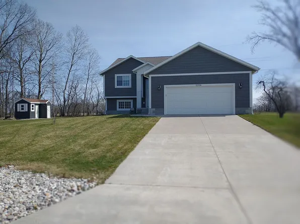 1316 Water Pointe Ct, Whitehall, MI 49461