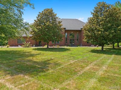 517 E Waters Edge Dr, Shiloh, IL, 62221
