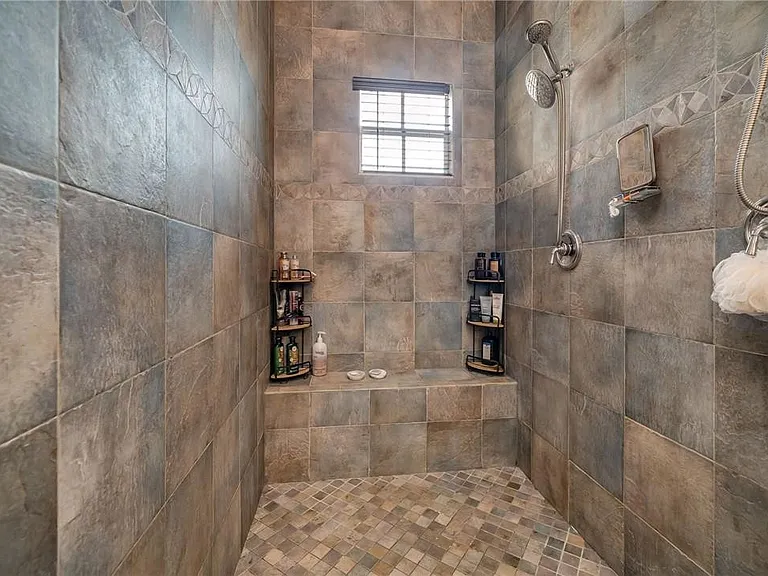 8012 NW 128th Ln — Photo 25