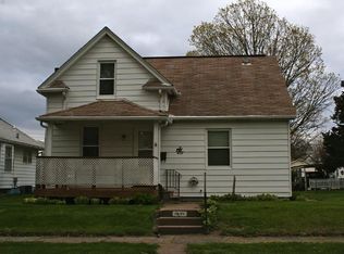 1832 2nd St, Moline, IL 61265