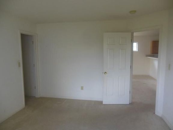 3rd image of 15236 Fawn Meadow Dr
