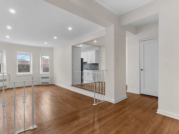 920 E 17th St APT 612, Brooklyn, NY 11230