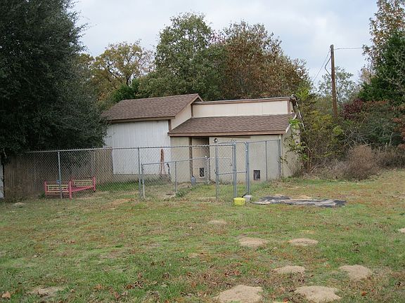3rd image of 16193 County Road 4197