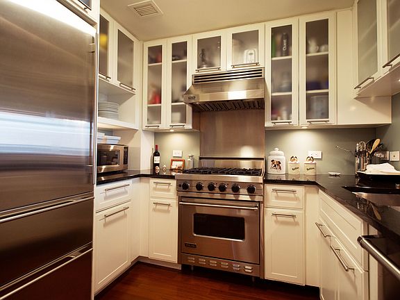 4th image of 45 Park Ave APT 803