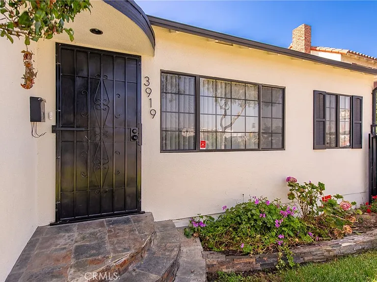 3919 Globe Ave — Photo 2