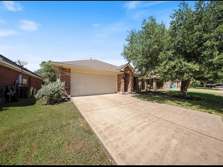 6715 Rockwall Trail Dr — Photo 3