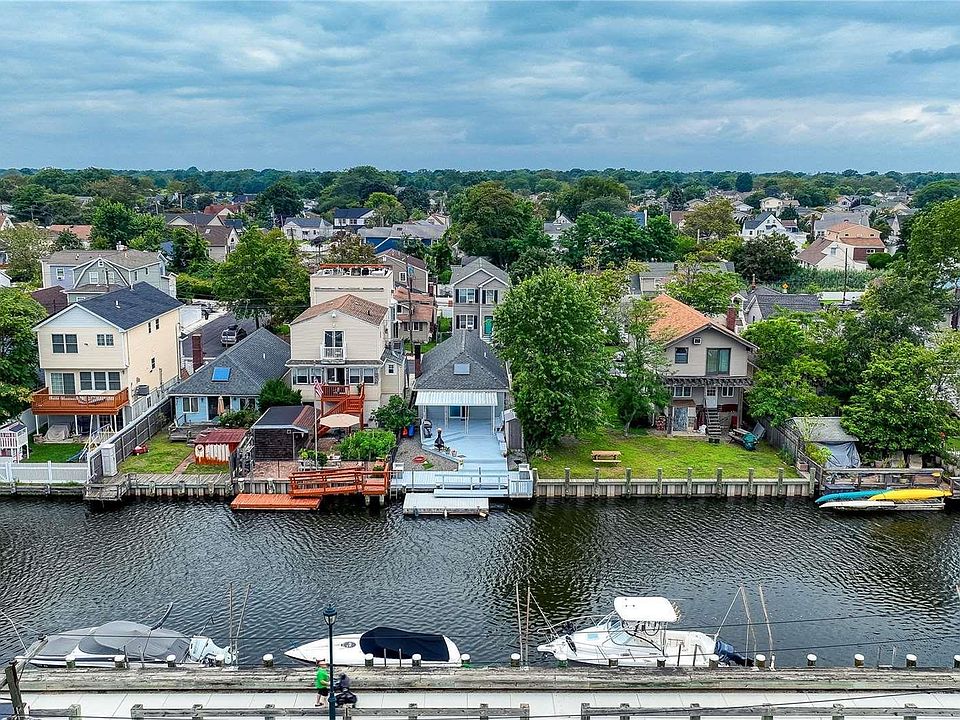 1st image of 35 West Boulevard