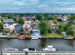 35 West Blvd, East Rockaway, NY 11518