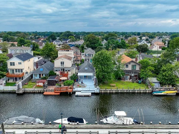 35 West Boulevard, East Rockaway, NY 11518