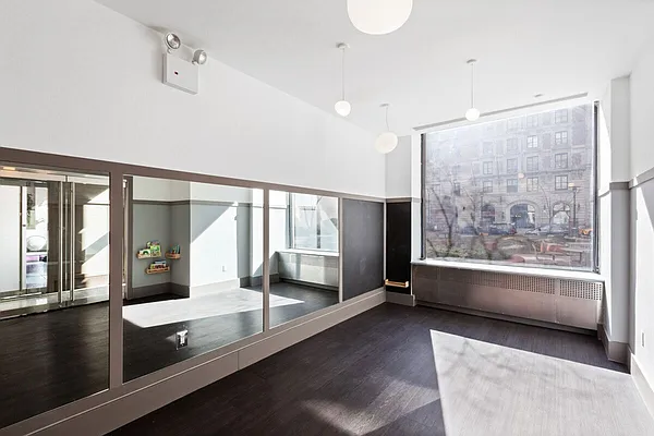 Rented by Greystar | media 40