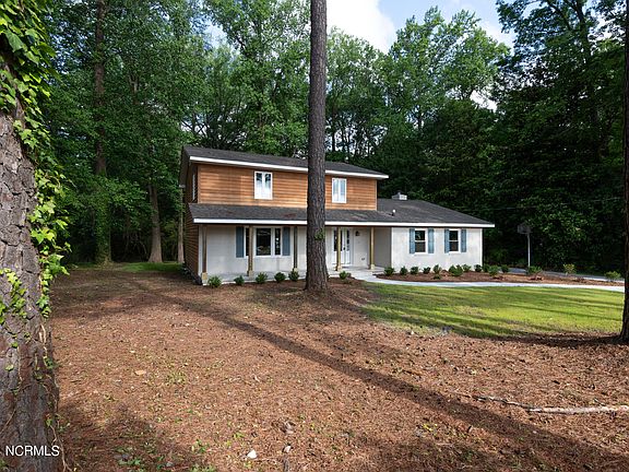 4th image of 2808 Evans Street