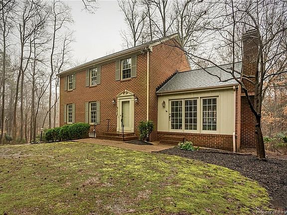 3rd image of 109 Alexander Pl