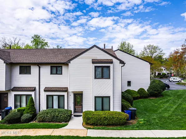 15 Orange Drive, Marlboro, NJ 07746