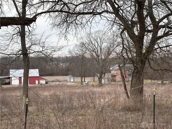 685 N Snyder Rd, Dayton, OH 45417