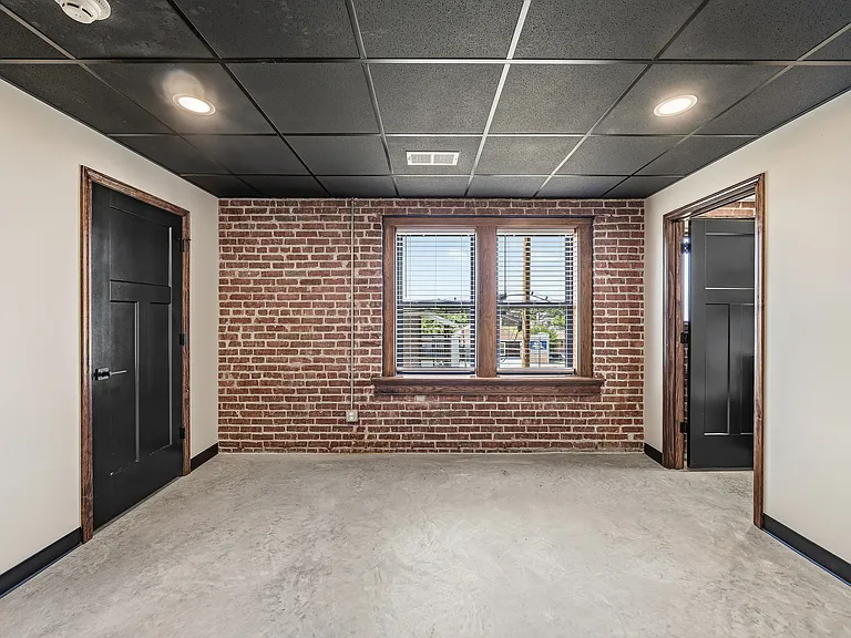 208 Marshall St #324 — Photo 8
