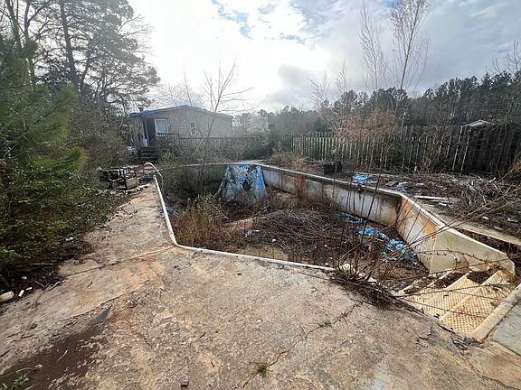 5th image of 1981 Great Falls Rd