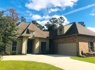 528 English Oak Dr, Madisonville, LA 70447