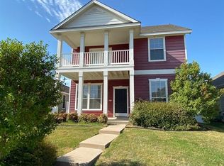 9137 Waterman Dr, Aubrey, TX 76227