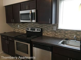 6255 Village Park Dr APT 203, West Bloomfield, MI 48322