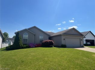 428 Cypress Cir SE, New Philadelphia, OH