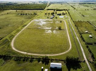 910 N Hamshire Rd, Winnie, TX 77665