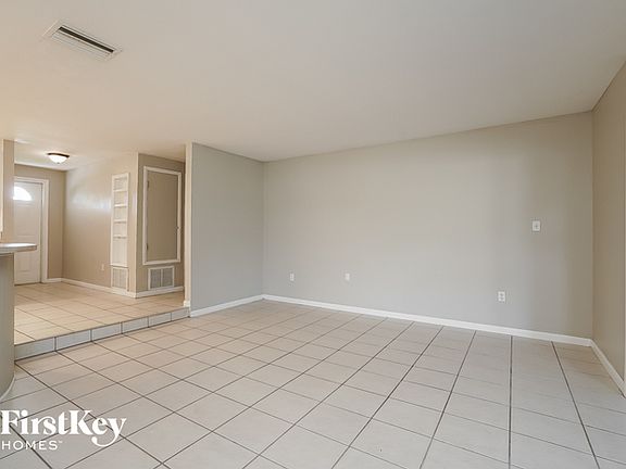 2nd image of 3293 Port Charlotte Blvd