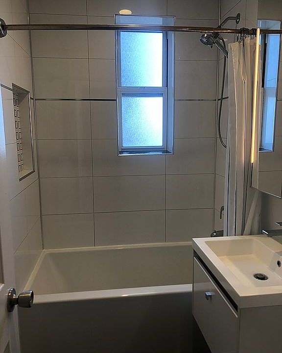 2nd image of 2425 Haring St APT 6
