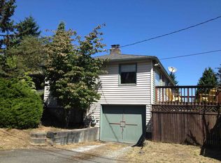 9700 15th Ave NE, Seattle, WA 98115