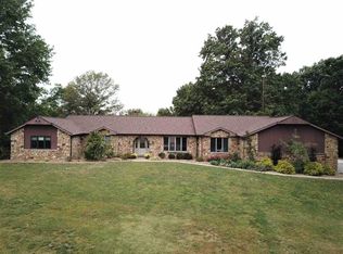 2645 S Meridian Rd, Jasper, IN 47546