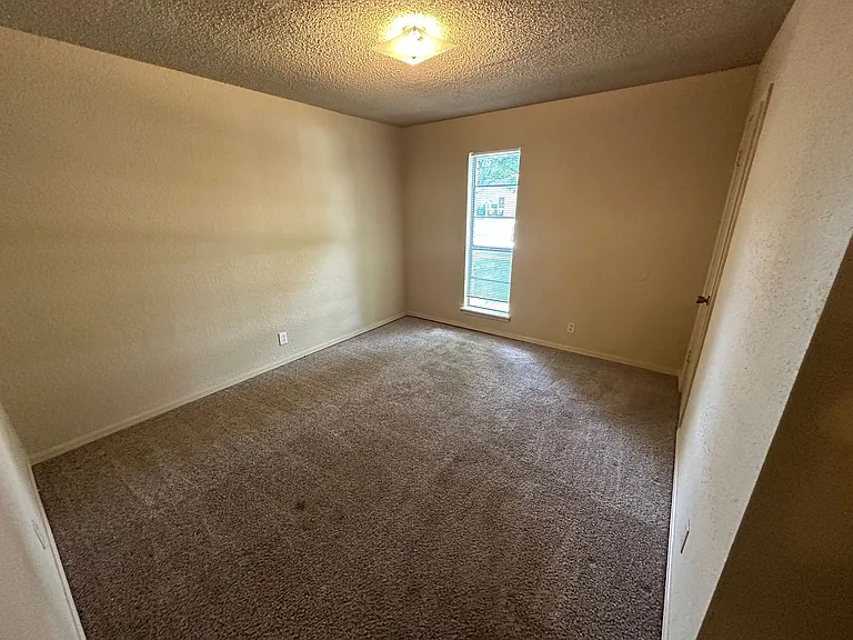 1312 W Pittsburg St — Photo 15